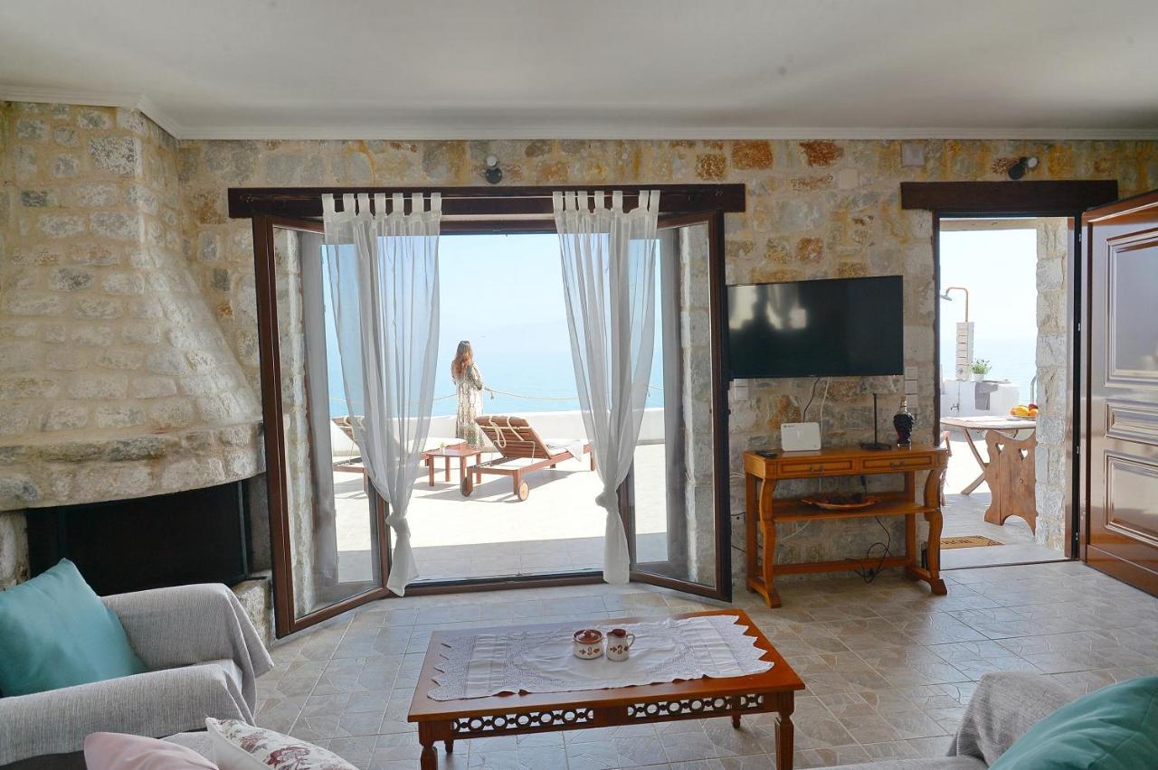Antorina Beachfront Villas With Private Pools Kamari  Exteriör bild