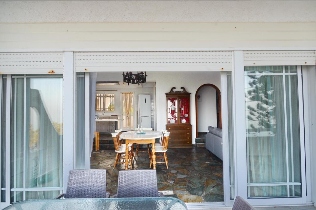 Antorina Beachfront Villas With Private Pools Kamari  Exteriör bild