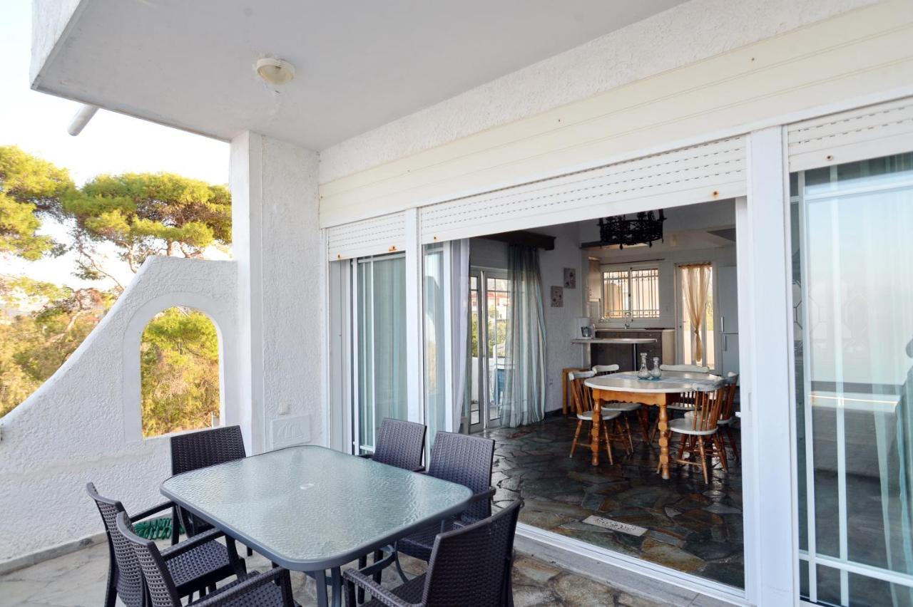Antorina Beachfront Villas With Private Pools Kamari  Exteriör bild