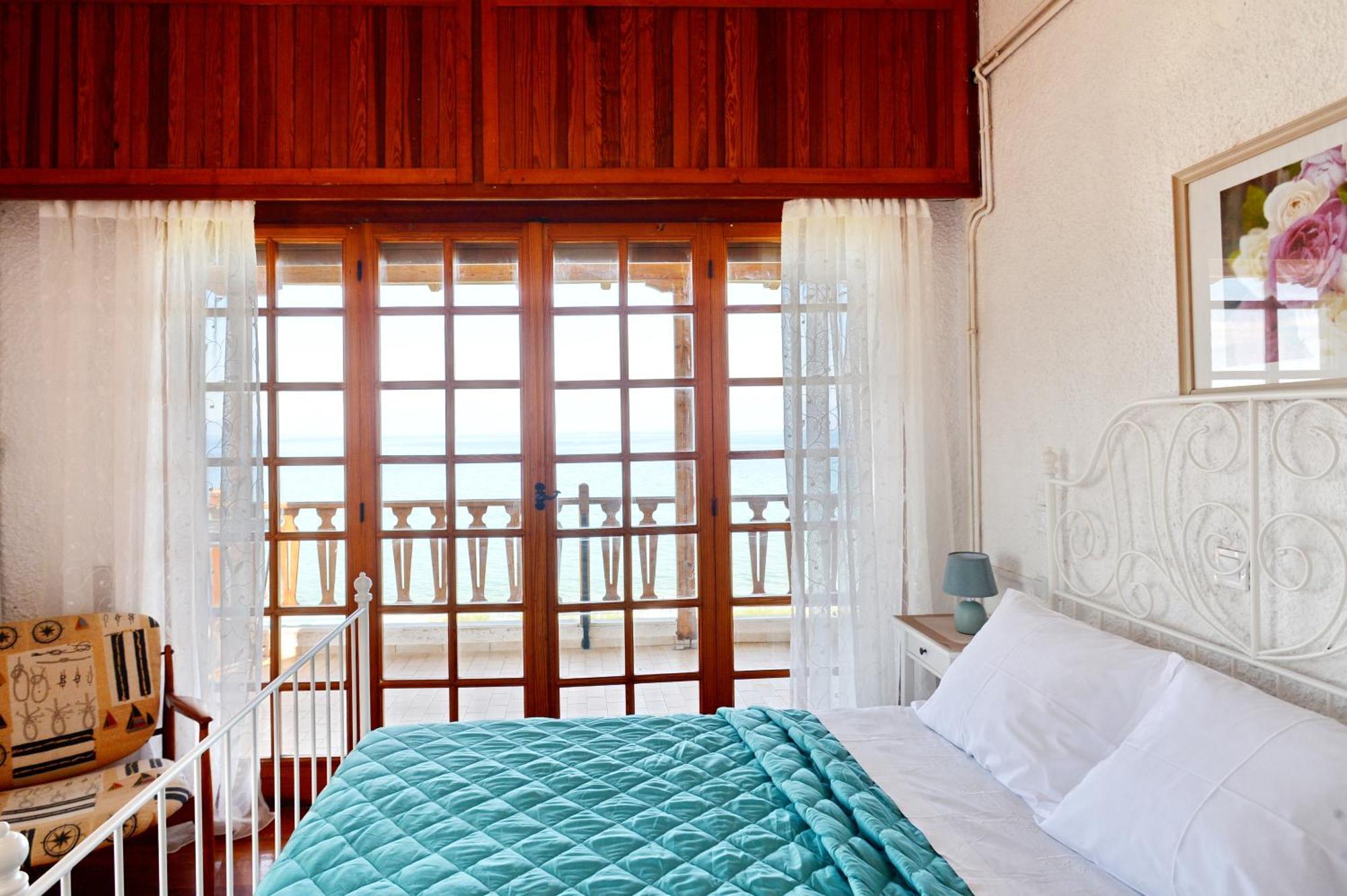 Antorina Beachfront Villas With Private Pools Kamari  Exteriör bild
